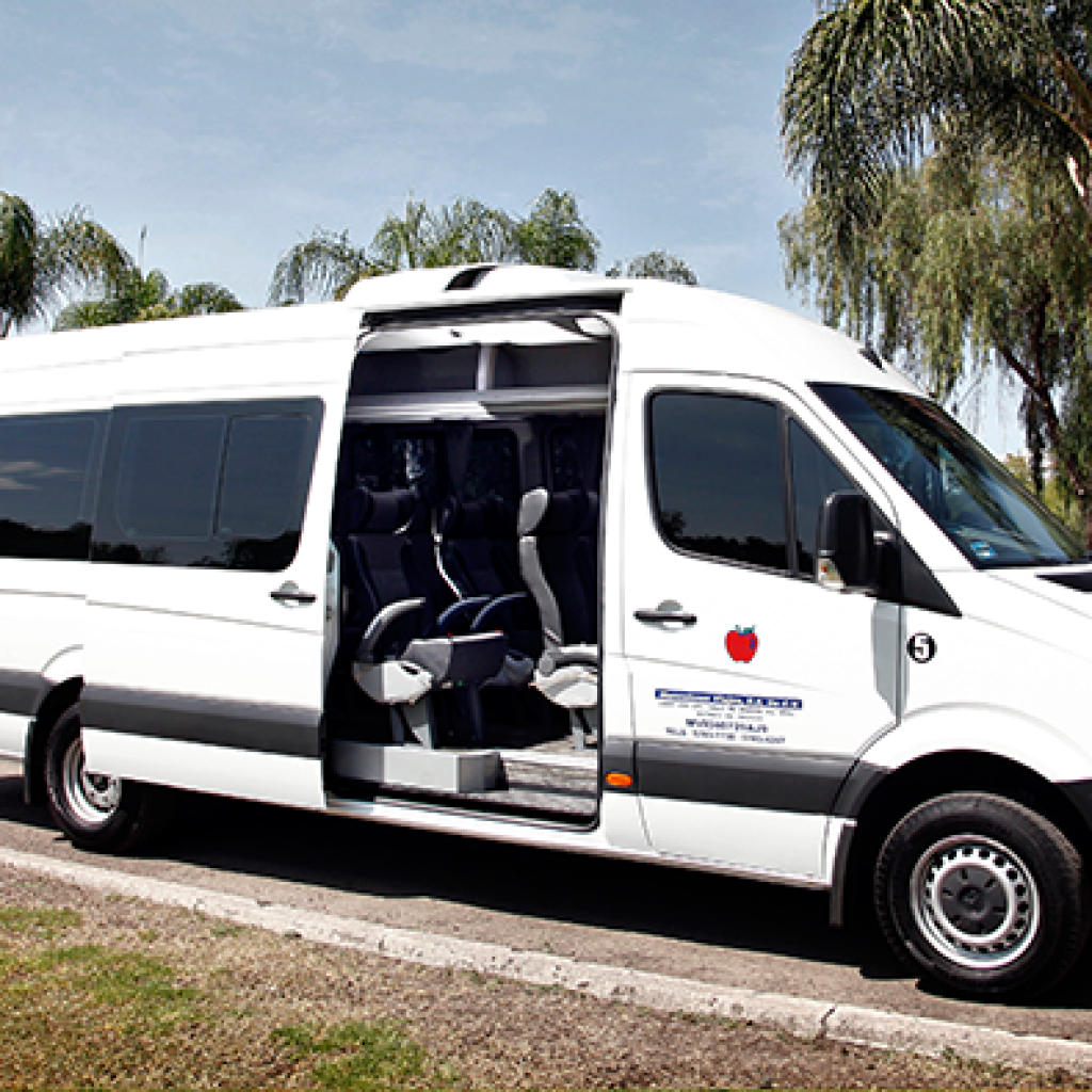 Renta de camionetas van